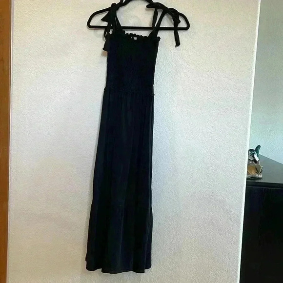 Dresses & Skirts - Black Smocked Maxi Sundress